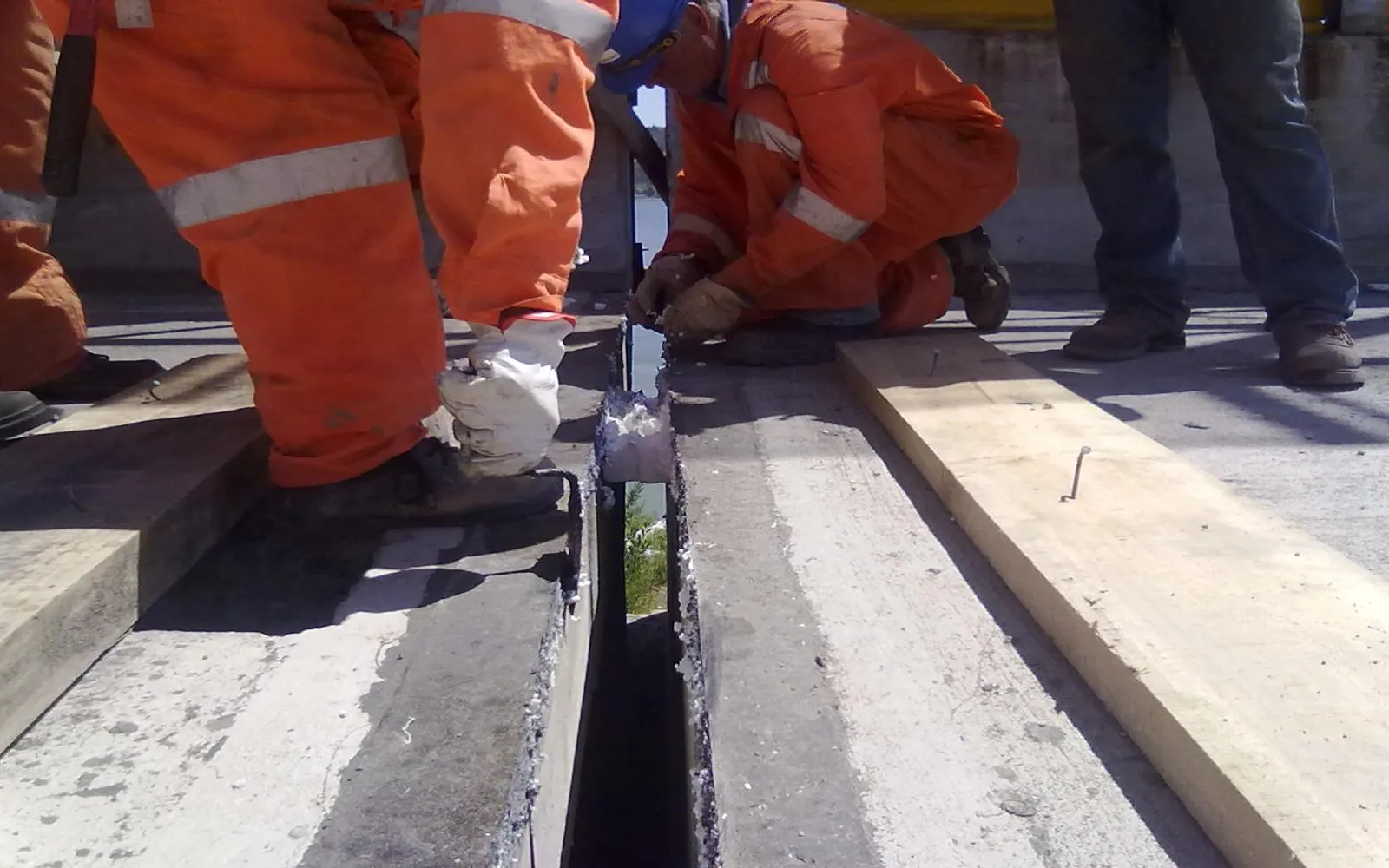 Sistema Profesional de Juntas Arquitectónicas Para Estacionamientos